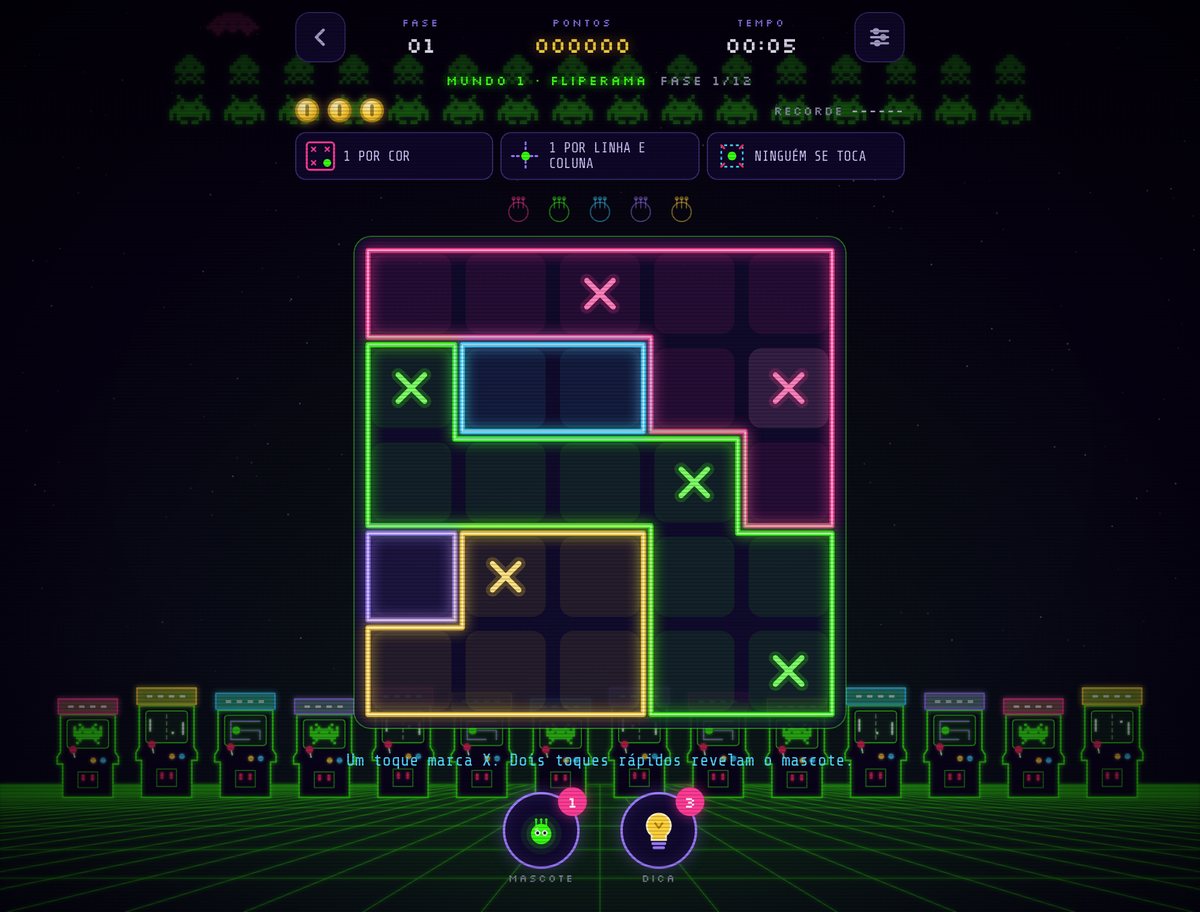 Fase do Limodoku: tabuleiro com salas de neon coloridas, marcações de X e os poderes de mascote e dica